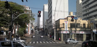 Cruzamento com Av. Anchieta, visto do Paço Municipal