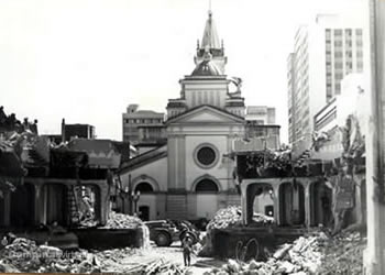Teatro Municipal Carlos Gomes demolição
