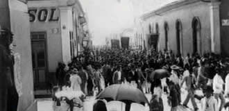 Rua Treze de Maio em 1903 na visita de Santos Dummond