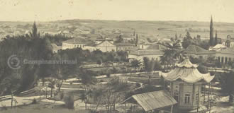 Vista aéra da região central à partir da Praça Imprensa Fluminense (atual Centro de Convivência) em 1880